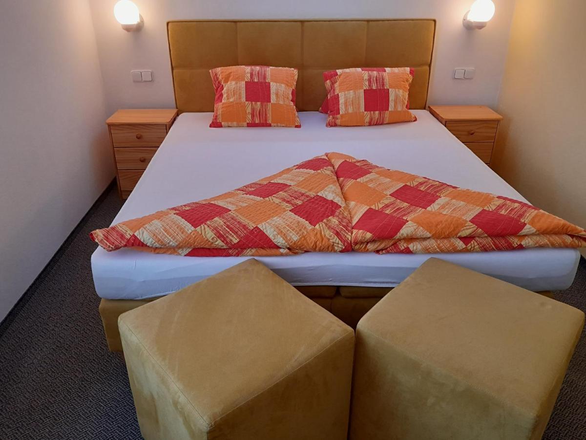 Pension Jana - Wellness Їлемніце Екстер'єр фото